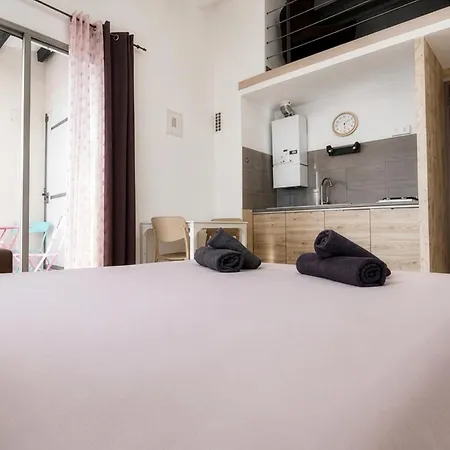 T2 Design, Terrasse, Parking Avec Vue Degagee 아파트